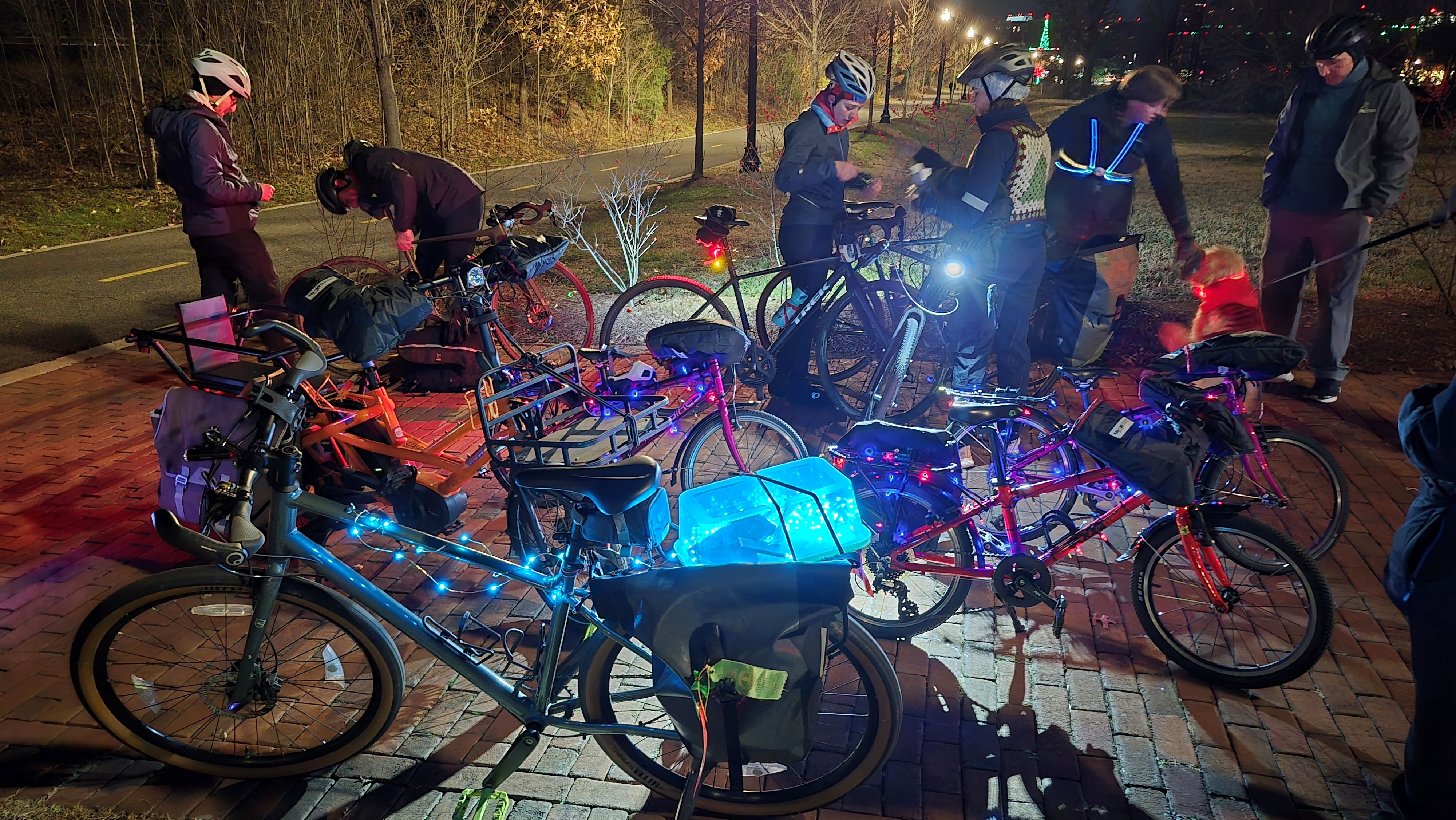 BPAC celebrates the holiday spirit | Alexandria Bicycle