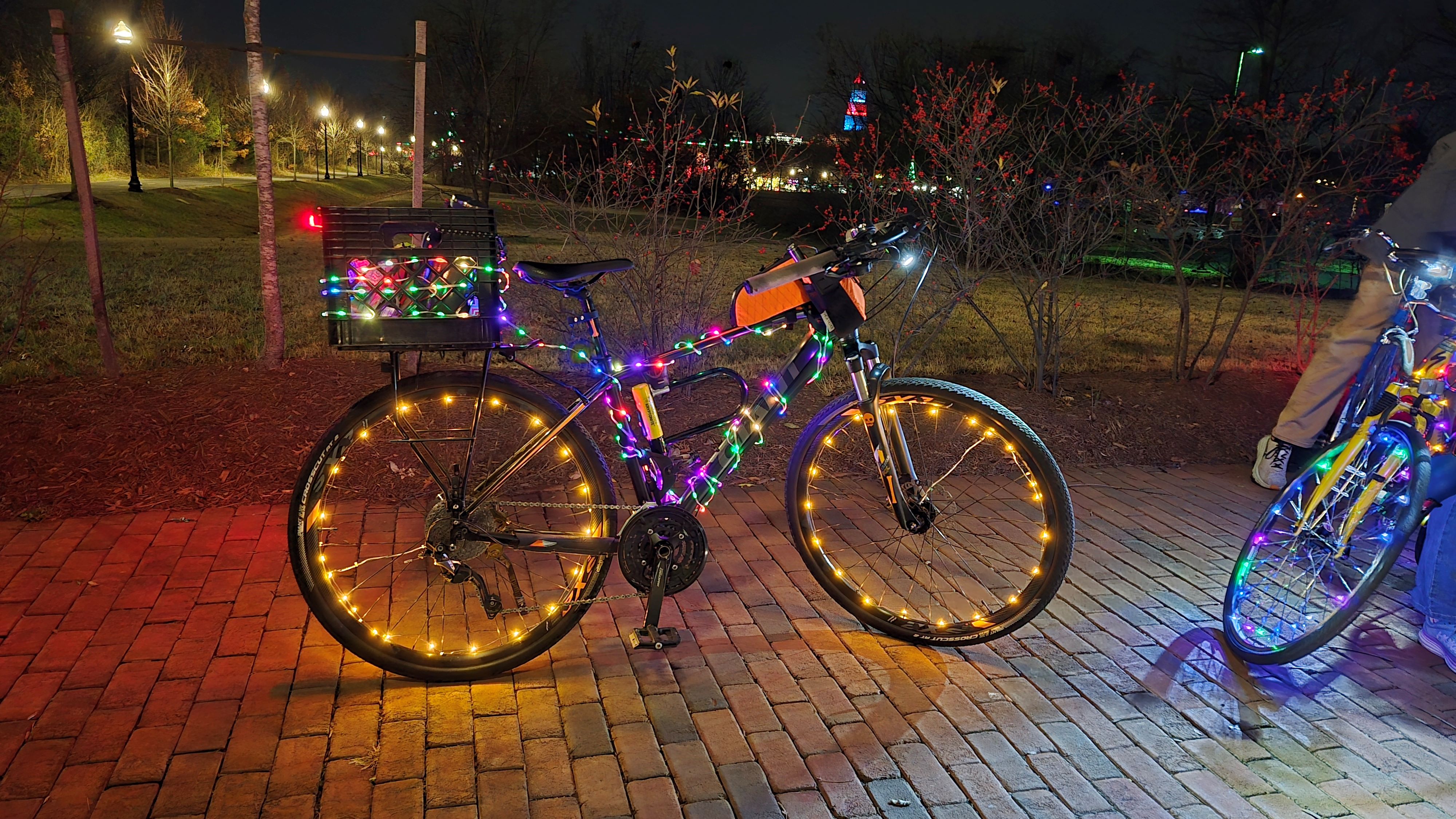 BPAC celebrates the holiday spirit | Alexandria Bicycle